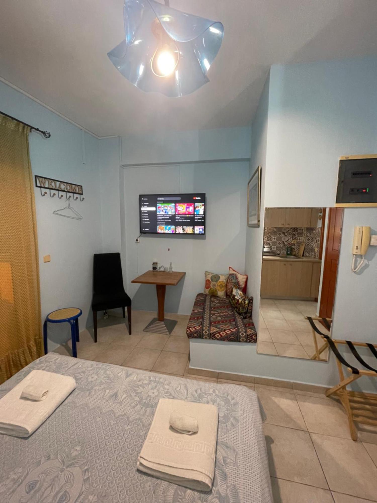 Micro-Studio Heraklion  Luaran gambar