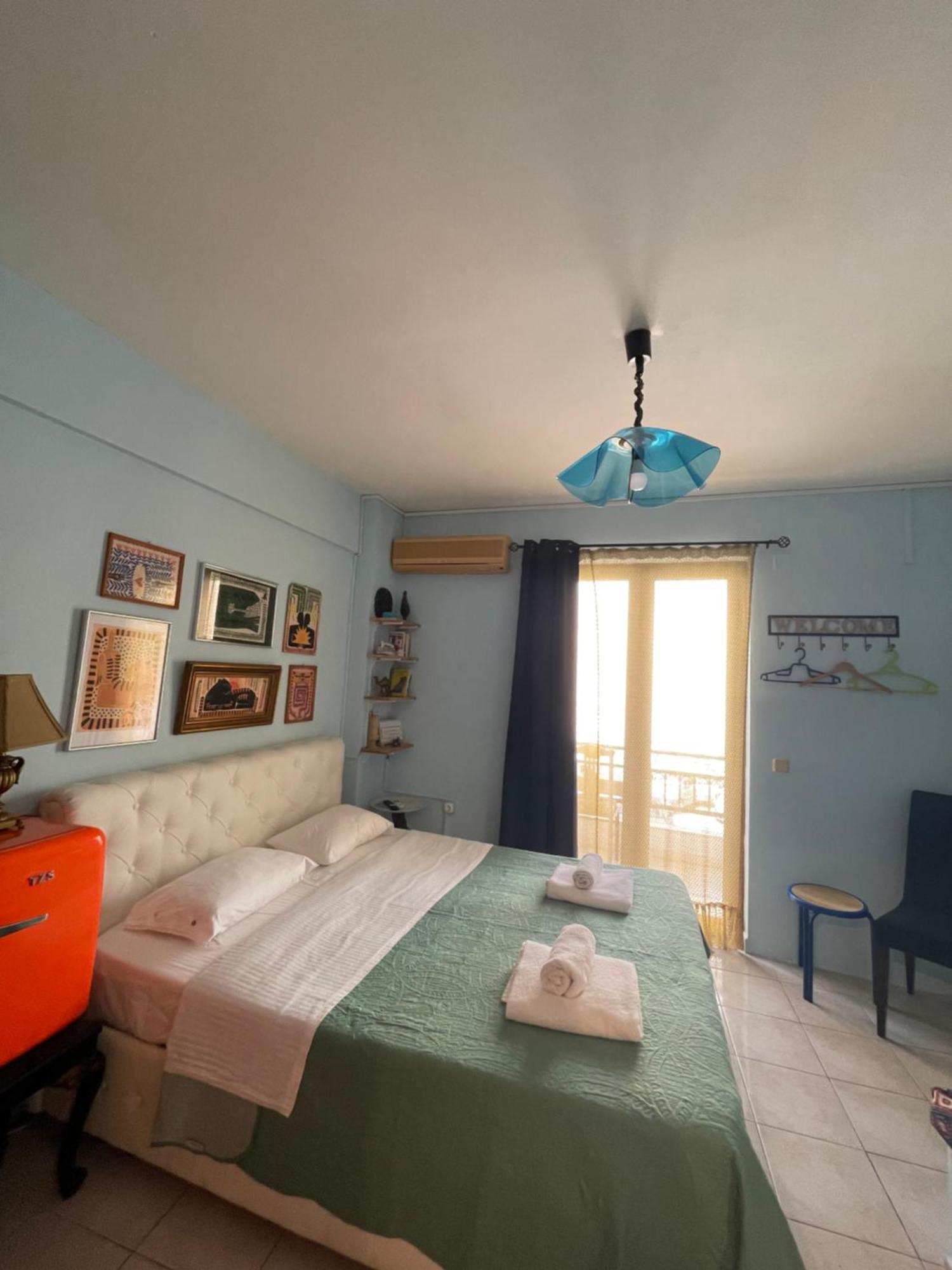 Micro-Studio Heraklion  Luaran gambar